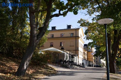 Praktische Wohnung in Stockholm. Zentrale!