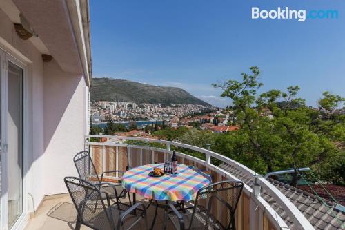 Dubrovnik vanuit uw raam! Breed appartement!
