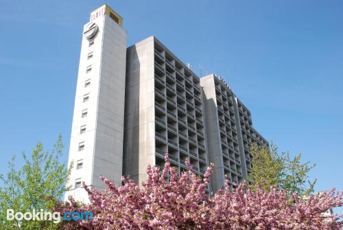 Aconchegante apartamento em Uzhhorod. Terraço!