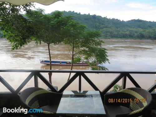 Luang Prabang a portata di mano! Terrazza e Wifi