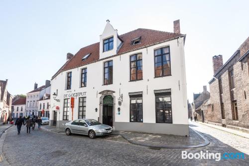 Appartement avec Wifi et terrasse dans la meilleure position de Bruges