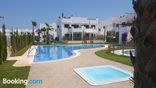 Wohnung in San Juan De Los Terreros. Mit Kinderbett