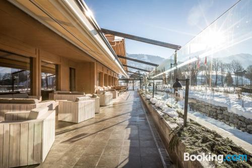 Apartamento cuco en Gstaad con piscina