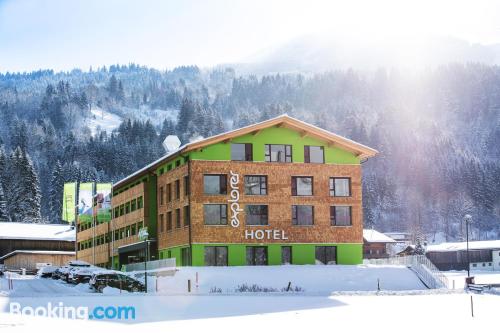 Aconchegante apartamento em Sankt Johann in Tirol