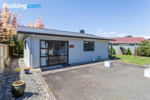 Confortável apartamento em Whitianga. 56m2!