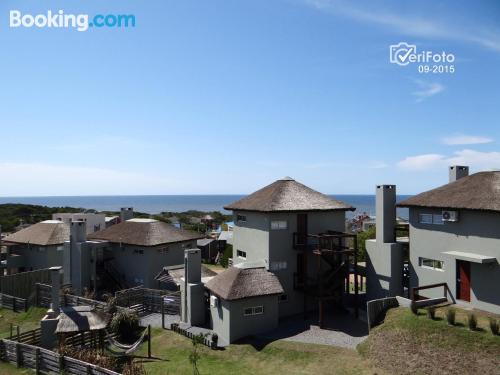 Confortable appartement avec deux chambres. Punta Del Diablo à vos pieds!