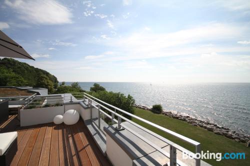 Amazing location and terrace in Ostseebad Sellin. Animals allowed!