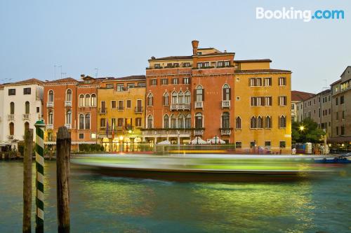 Nel centro città e aria condizionata a Venezia. Terrazza e Wifi