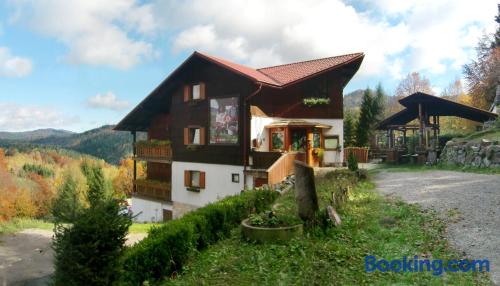 Ferienwohnung mit Terrasse. In Crni Lug