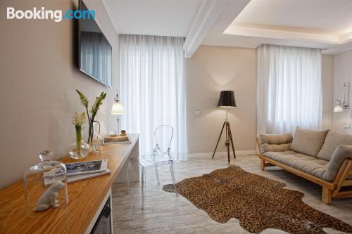 One bedroom apartment home in Reggio Calabria for couples.