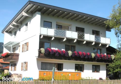 Apartamento con terraza y wifi en Kössen para parejas