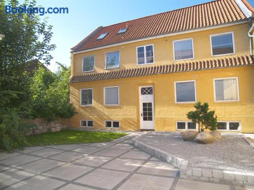 Grand appartement dans le centre-ville. Terrasse!