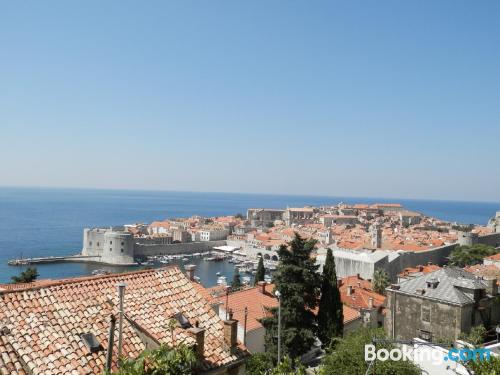 Ferienwohnung mit Internet und Balkon. In Dubrovnik