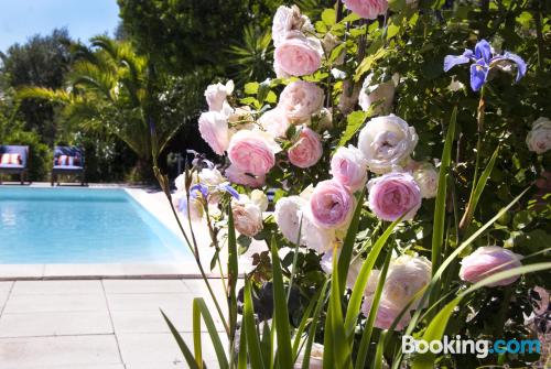 Appartement avec terrasse, parfait pour couples