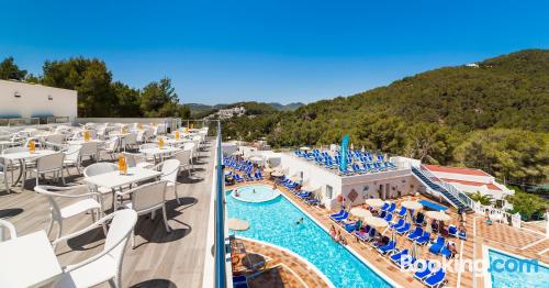 Apartamento con vistas en buena ubicación de Cala Llonga