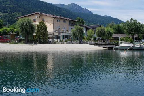 Apartamento com terraço em Calceranica al Lago