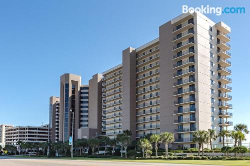 Apartamento em Orange Beach. Perfeito para 5 ou mais