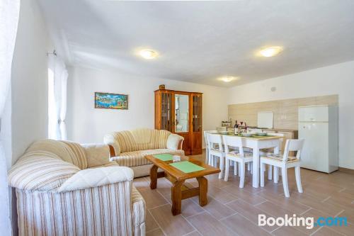 Apartamento en Ližnjan. ¡Ideal para cinco o más!