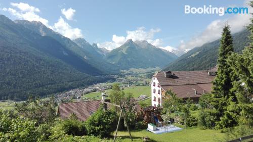 Minime appartement. Terrasse et Wifi!