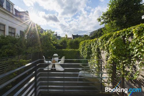 Appartement avec terrasse, dans le centre