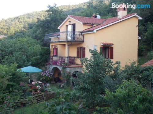 Appartement de 2 chambres à Rukavac. Terrasse!