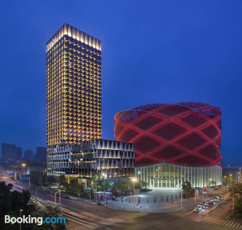 Piscina y internet en Wuhan perfecto dos personas