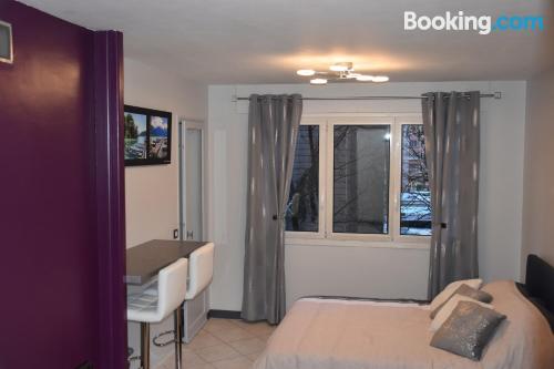 Appartement pour couples. Dans le centre-ville, Internet