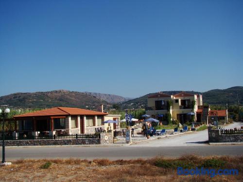 Stay in Kissamos with heat and internet