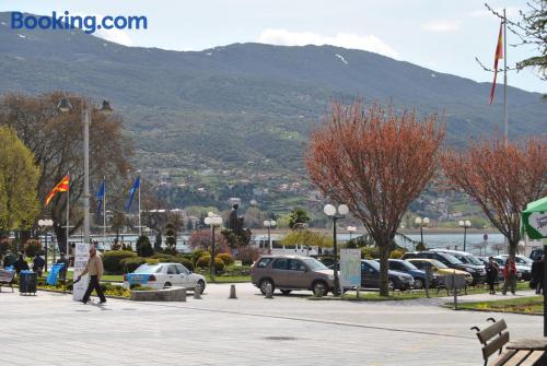 Straordinario appartamento con 1 camera da letto, a Ohrid