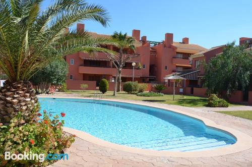 Place for six or more. Enjoy your pool in Mar de Cristal!