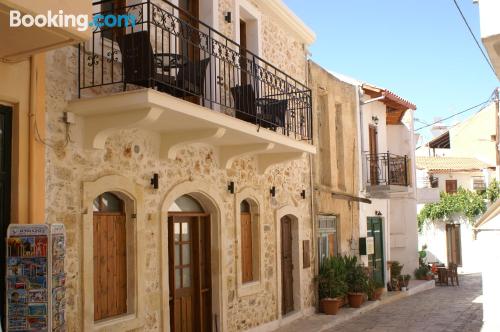 Gran apartamento de dos habitaciones en buena zona de Panormos Rethymno