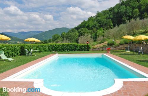 Gran apartamento de tres habitaciones. ¡Piscina!