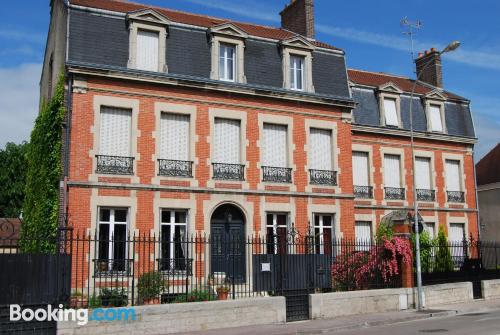 Klein appartement. Troyes vanuit uw raam!