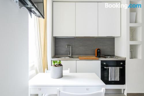 Prático apartamento para duas pessoas em Milan