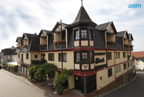 Appartement avec wifi et terrasse. Idéal!.