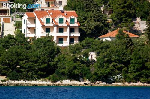 Stay cool: air home in Vela Luka with terrace