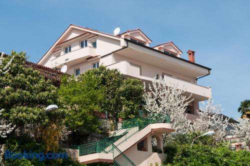 Apartamento de 27m2 em Opatija. Internet e terraço