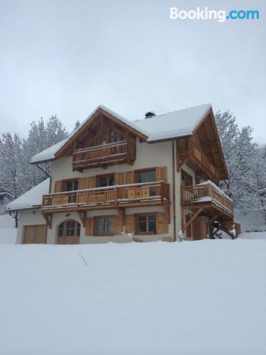 La Salle Les Alpes dalla vostra finestra! Terrazza e Wifi