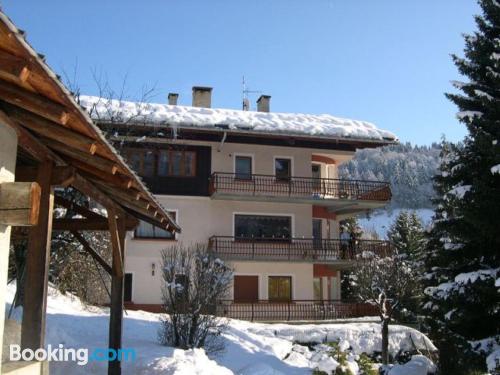 Wohnung mit Terrasse. In Flumet