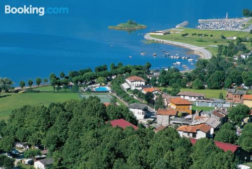 Sorico, in Zentrum. Balkon!