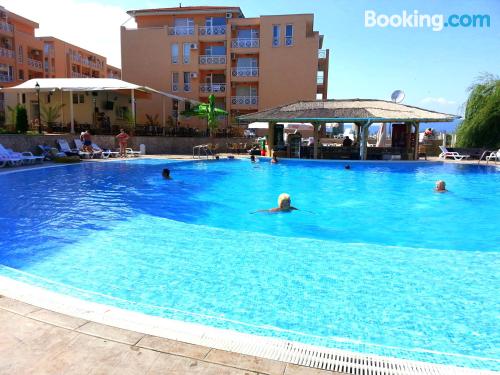 Apartamento con piscina en Sunny Beach