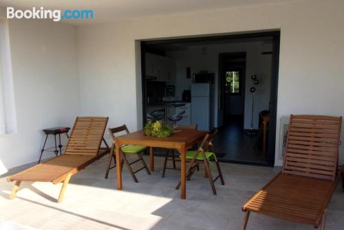 Apartamento en Saint-Florent con terraza