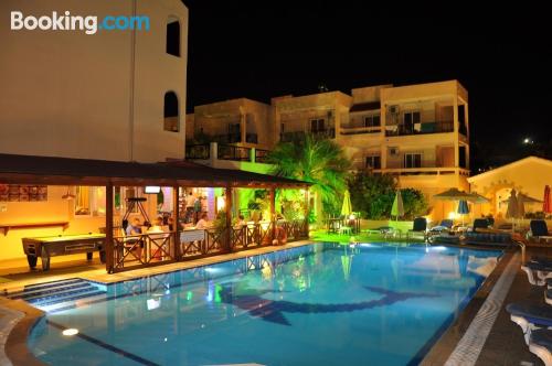 Appartement à Pefki Rhodes. Terrasse!