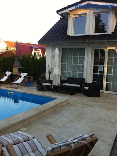 Apt mit pool. Balkon!.