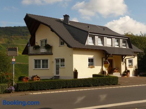 Groot appartement em Bernkastel-Kues. Terras!