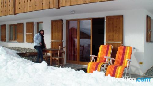 Appartamento con terrazza. Leysin è in attesa!