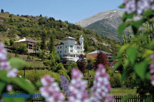 Apartamento con terraza y wifi en Jausiers perfecto para grupos