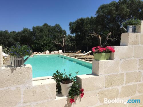 Appartement avec piscine et l'air. Terrasse et Wifi!