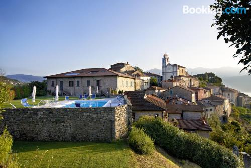 Great location with pool in Mulazzo, heat and wifi