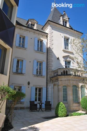 Minime appartement à Sarlat-la-Canéda. Près de toutes les attractions!